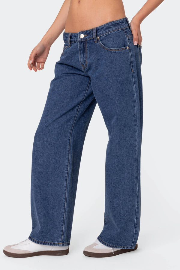 Edikted Petite Raelynn Washed Low Rise Jeans Blue Washed