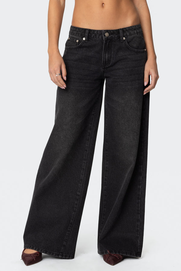 Edikted Vyxen Vintage Washed Low Rise Jeans Black Washed